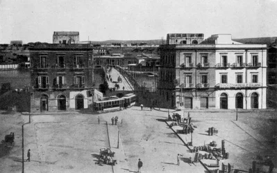 Taranto, Piazza Fontana, Ponte Napoli (s/w Foto)