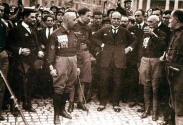 Marsch auf Rom, Mussolini und Schwarzhemden im Jahr 1922.