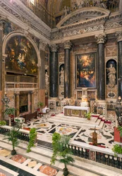 Barockkunst: Innenansicht der Jesuitenkirche des Heiligen Namens Jesu (Chiesa del Gesù) in Rom