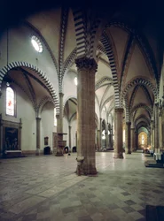 Innenansicht der Basilika Santa Maria Novella