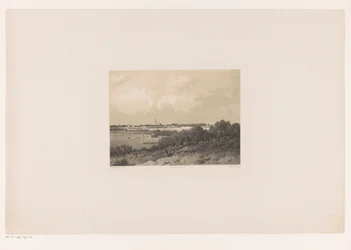 Landschaft mit Dorf am Horizont