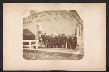 Gruppenfoto der Arbeiter, 1867-1869