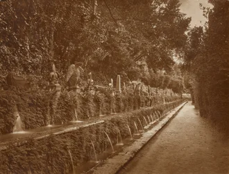Villa d’Este, Galerie der Brunnen