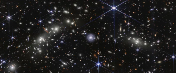 Bullet Cluster (NIRCam Bild)