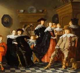 Eine elegante Familie in einem Innenraum