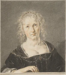 Junge Frau an einer Balustrade
