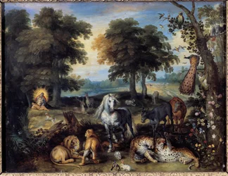 Das irdische Paradies. Verschiedene Tiere leben im Garten Eden zusammen, unten links erschafft Gott Eva aus einer Rippe Adams.