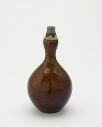 Kürbisförmige Sakeflasche, Nagayo, Nagasaki-Präfektur, Edo-Zeit, frühes 18.-frühes 19. Jahrhundert