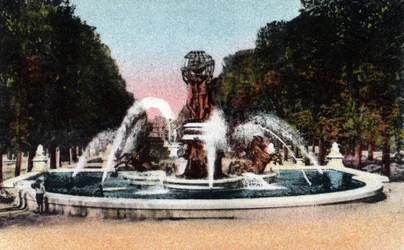 Paris: Blick auf den Brunnen der vier Teile der Welt (vier Teile der Welt), oder Brunnen des Observatoriums oder der Carpeaux-Brunnen auf dem Place Camille Jullian, Jardin du Luxembourg, erbaut zwischen 1867 und 1874 von Architekt Gabriel Davioud (1824-188