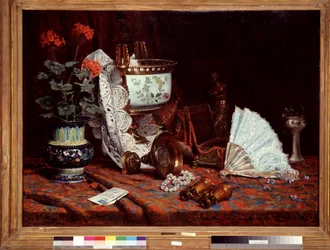Stillleben mit Fächer. Tisch mit Vase, Geranientopf, Fernglas. Gemälde von Jean Baptiste Olive (1848-1936). 20. Jahrhundert. Sammlung Fondation Regards de Provence, Marseille