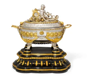 Suppenterrine, Deckel und Stand, Malines, ca. 1780
