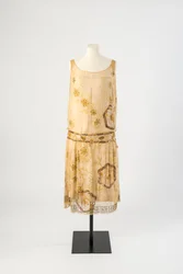 Gelbes Seidenchiffon-Abendkleid bestickt mit gelber Flossenseide, Pailletten, Glasperlen und gelben Brillanten, um 1926