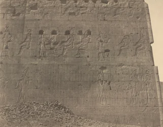 Edfu-Skulpturen und Inschriften auf der orientalischen Seite, 1854