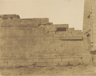 Karnak, Tempel südlich der Hypostylhalle, Südwand (Außenseite)
