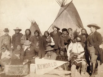Indianerhäuptlinge und US-Beamte in Pine Ridge, 1891