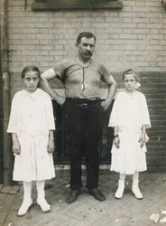 Ein Arbeiter und seine Töchter, Kensington, Philadelphia