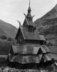 Borgund Holzkirche in Norwegen (12. Jahrhundert)