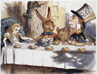 Alice trinkt Tee bei den Verrückten - in „Alice im Wunderland und Alice hinter den Spiegeln“ von Lewis Carroll, Illustration von John Tenniel (1820-1914)