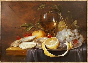 Ein Römer, eine geschälte halbe Zitrone auf einem Zinnteller, Austern, Kirschen und eine Orange auf einem drapierten Tisch