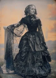 Frau in einem Kleid aus schwarzem Taft und einem Spitzenschal, ca. 1850. Schöpfer: Josiah Johnson Hawes, Albert Sands Southworth.