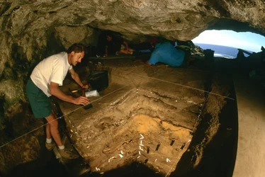 Eiszeitmenschen; Blombos-Höhle; Chris Henshilwood; 90.000 BP; Südafrika; Moderne Menschen