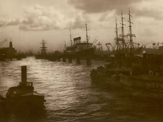 Im Hamburger Hafen