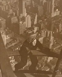 Aufstieg auf die Balken des Empire State Buildings - 100 Stockwerke hoch