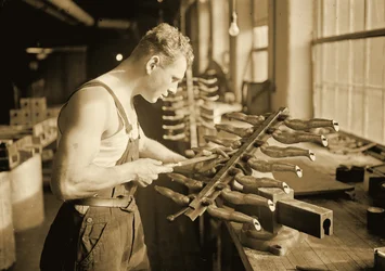 Fabrikarbeiter bei der Paragon Rubber Company, Massachusetts, 1936