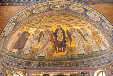 Madonna und Kind zwischen Engeln und Heiligen, Mosaik in der Apsis der Euphrasius-Basilika, Porec, Istrien, Kroatien, 6. Jahrhundert
