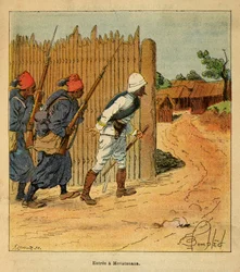 Der Krieg in Madagaskar - Anekdotische Geschichte der französischen Expeditionen von 1885-1895 von Henri Galli dit Galllichet (1854-1922), illustriert von Louis Bombled (1862-1927): Französische Truppen betraten das Dorf Mevatanana im Jahr 1895, Private Sa