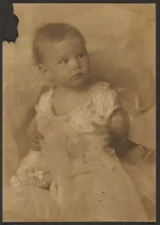 Baby mit Tüll