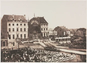 Unbetitelte Dankeszeremonie, Juli 1856