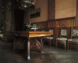 Das Esszimmer, Casa Nava (1901-1907), in Reus - DOMENECH I MONTANER, Lluis (1850-1923). Navas-Haus. 1901-1907. Spanien. Reus. Navas-Haus. Esszimmer, mit Möbeln von Gaspar Homar i Mesquida. Modernismus. Architektur