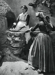Frauen am Ofen, Sardinien, Italien, 1937