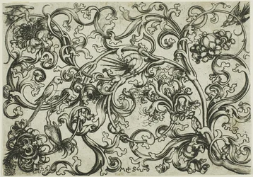Weinrebenornament mit Papageien und Vögeln