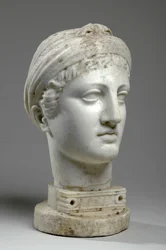 Büste einer griechischen Frau