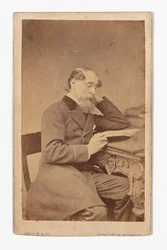 Carte-de-visite von Charles Dickens, von Mason & Co
