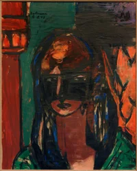 Frau mit Maske