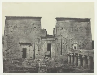 Drômos und Philônes, Großer Tempel von Isis bei Pilônes; Nubien, Tafel 72 aus dem Album "Ägypten, Nubien, Palästina und Syrien" (1852)