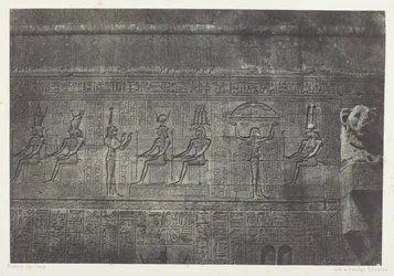 Großer Tempel von Dendérah (Teutyres), Skulpturen der hinteren Fassade; Oberägypten, Platte 20 aus dem Album "Egypte, Nubie, Palestine et Syrie" (1852)