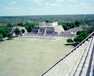 Präkolumbische Zivilisation: Ansicht der Stätte von Chichen Itza in der Region Yucatan