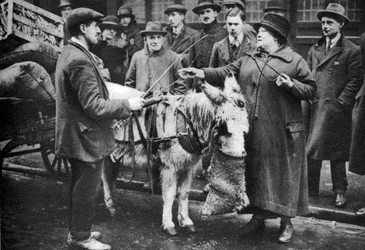 Eine Peitschenfrau, Covent Garden, London, 1926-1927