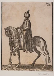 Berittener älterer Mann, mit Keule an seiner Seite, Profil nach links; unter dem Hals des Pferdes hängt ein Pferdeschwanz oder Ochsenhaar als Zeichen des würdevollen Status des Mannes