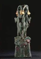 Heiliger Baum aus drei Ziegen geformt, aus Larsa, Südmesopotamien, ca. 1750 v. Chr.