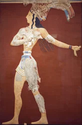 Minoische Kunst „Prinz der Lilien“ Fresko. Originalrekonstruktion aus den wenigen Fragmenten, die von A. Evans auf der archäologischen Stätte von Knossos gefunden wurden. Archäologisches Museum von Heraklion. Diese Rekonstruktion ist unsicher. Knossos, Kre