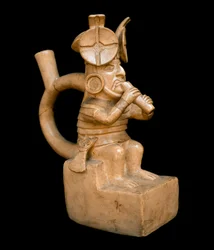 Präkolumbianische Kunst, Mochica-Zivilisation: anthropomorphes Terrakottavase, die eine Figur zeigt, die die Quena spielt, Flöte der Anden. 200 v. Chr.-700 n. Chr. Lima, Nationalmuseum für Anthropologie und Archäologie, Peru