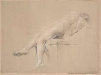 Halbliegendes Modell auf hohem Sockel mit Kissen. Von hinten gesehen. Beine hängen über den Sockel