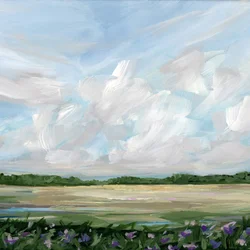 Wolkige Wiese mit Blumen