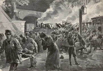 Opfer und Retter an der Unfallstelle des Zugunglücks von Saint-Mande, 26. Juli