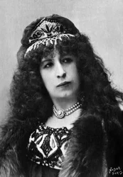 Aimee Tessandier, französische Schauspielerin und Sängerin, fotografiert von Paul Nadar zwischen 1890 und 1905, aus der Sammlung Felix Potin, 500 zeitgenössische Berühmtheiten